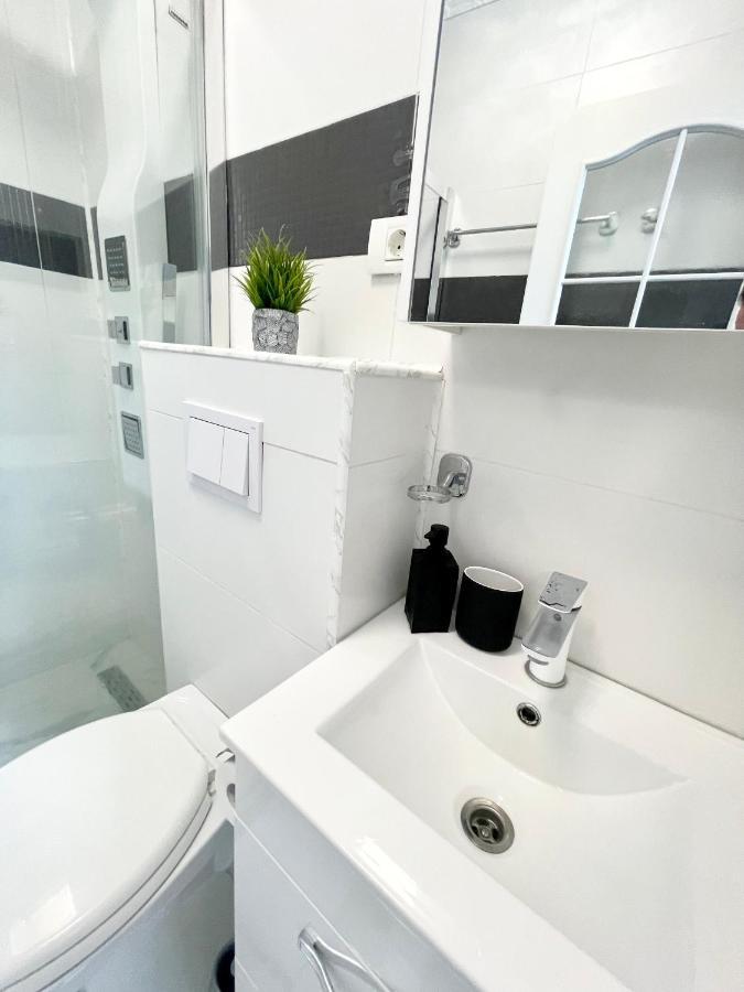 The Loft Apartment Bucharest Exterior photo